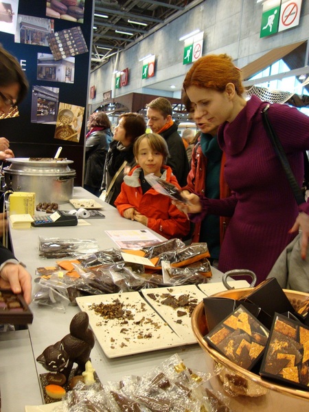 Шоколадный салон в Париже