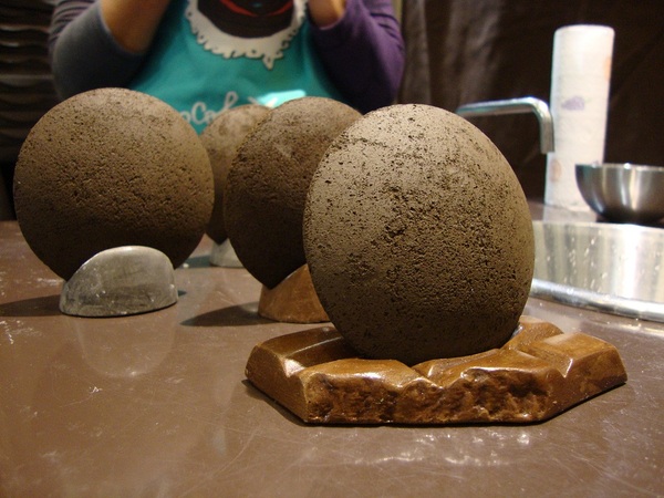 Шоколадный салон в Париже