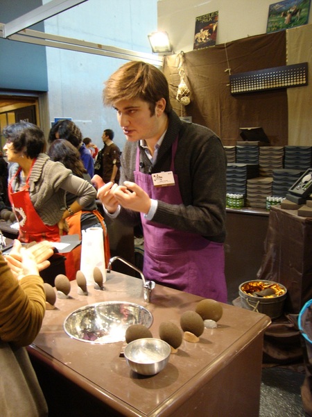 Шоколадный салон в Париже